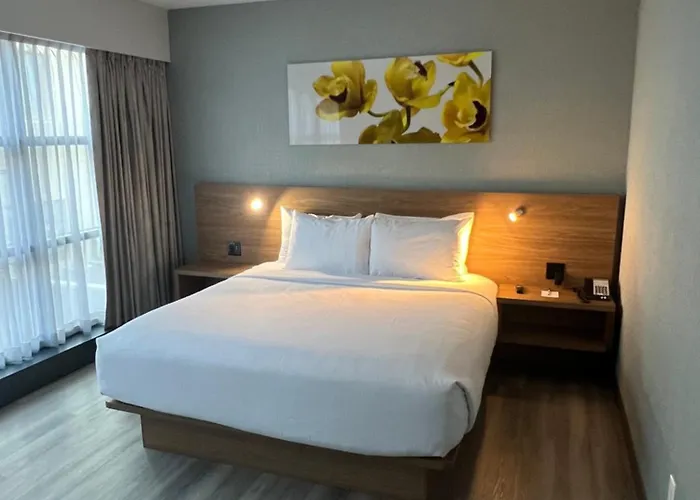 Wingate By Wyndham Long Island City